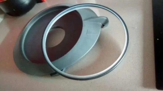 Como limpiar el olor de la goma y la tapa de la thermomix – truco