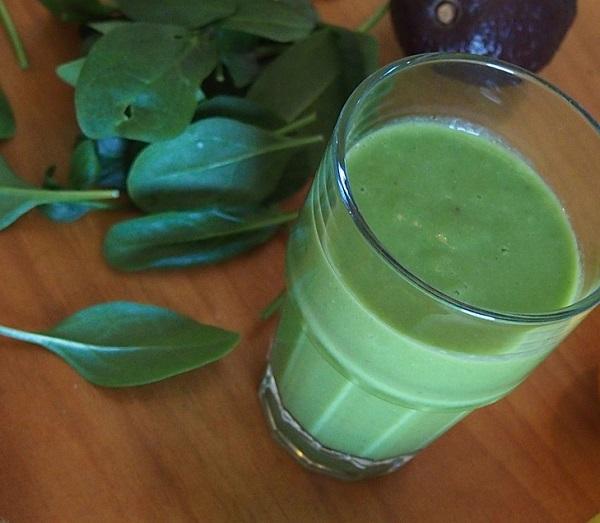 smoothie de aguacate y queso thermomix