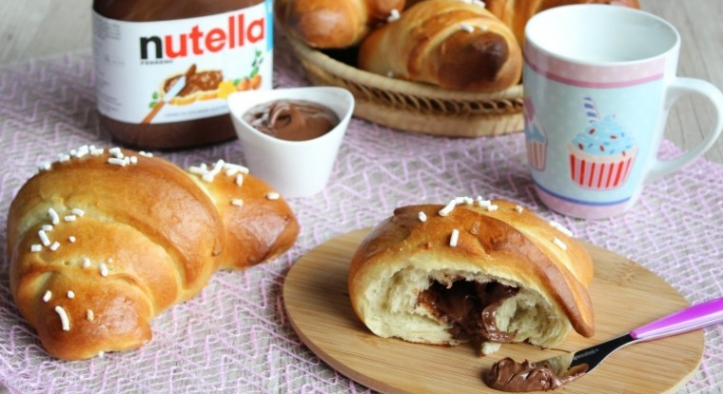 Croissants de Pasta Brioche con Nutella con Thermomix