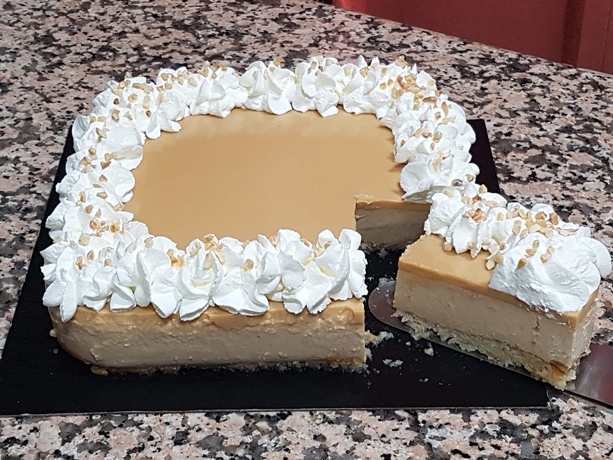 Tarta de turron y caramelo con thermomix