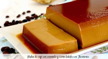 Budín de café con caramelo y crema batida con Thermomix