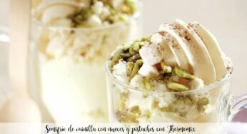 Semifrío de vainilla con nueces y pistachos con Thermomix