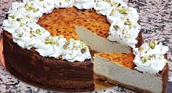 Tarta de queso con galleta y pistachos con thermomix