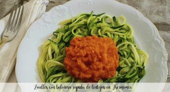 Zoodles con boloñesa rápida de lentejas en Thermomix