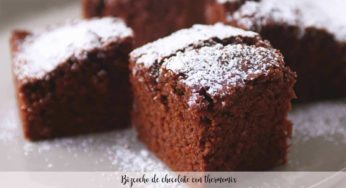 Bizcocho de chocolate con thermomix