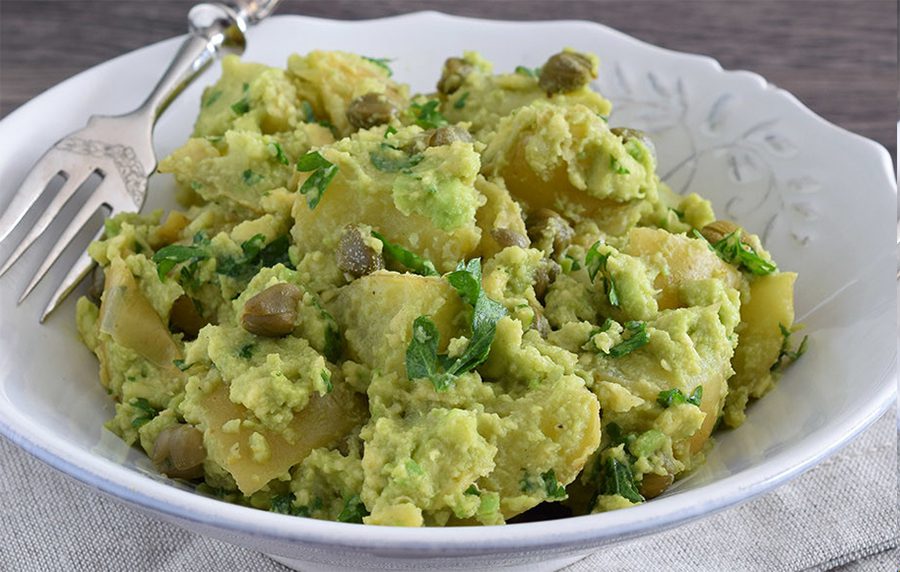 Patatas cocidas con alioli de aguacate con Thermomix